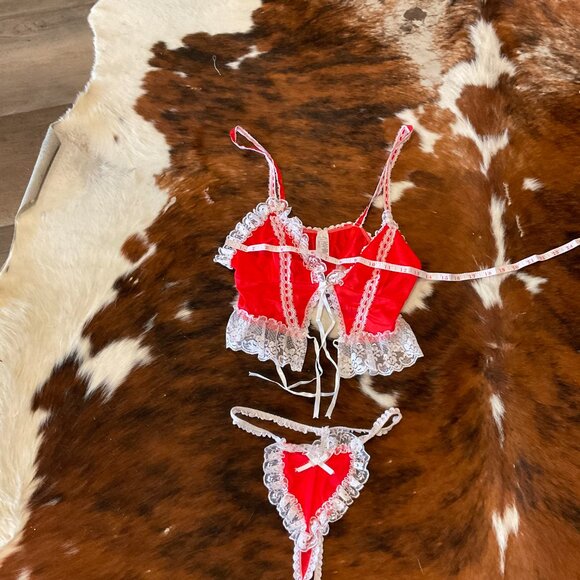Vintage Sexy Lingerie Bra + Panties Ruffle heart High Cut Size S Red/White - Picture 4 of 5